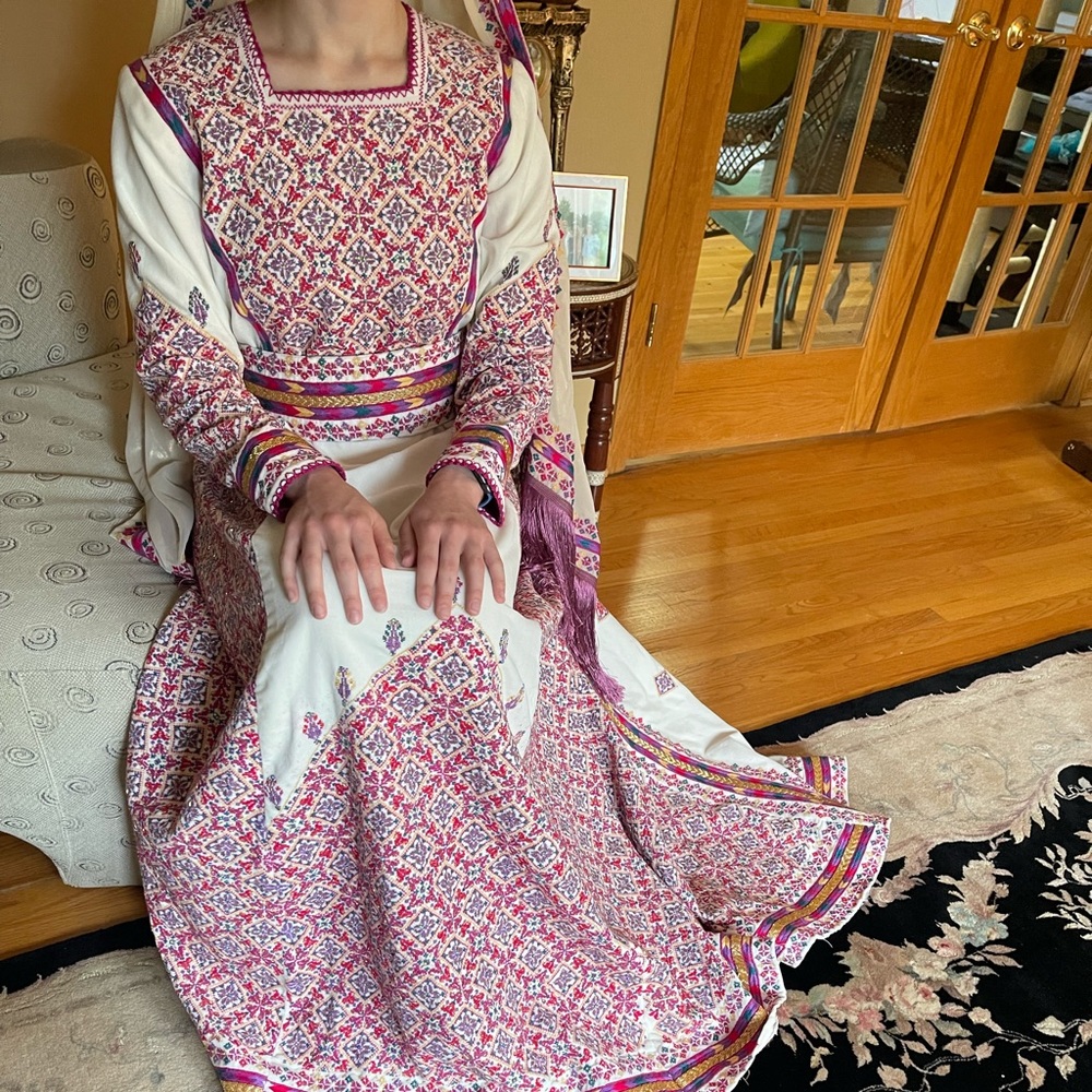 Palestinian Henna Thob! NEVER WORN/BRAND NEW!
